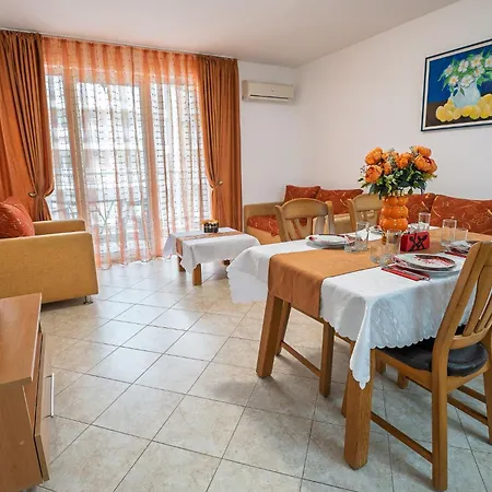 Apartman Nora